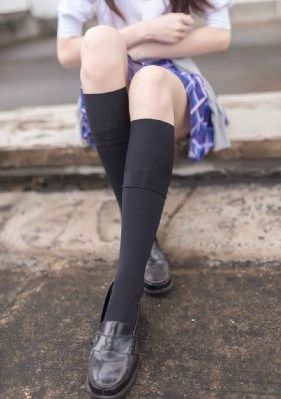 美女嘘嘘亚洲第一区_吉吉电影在线观看